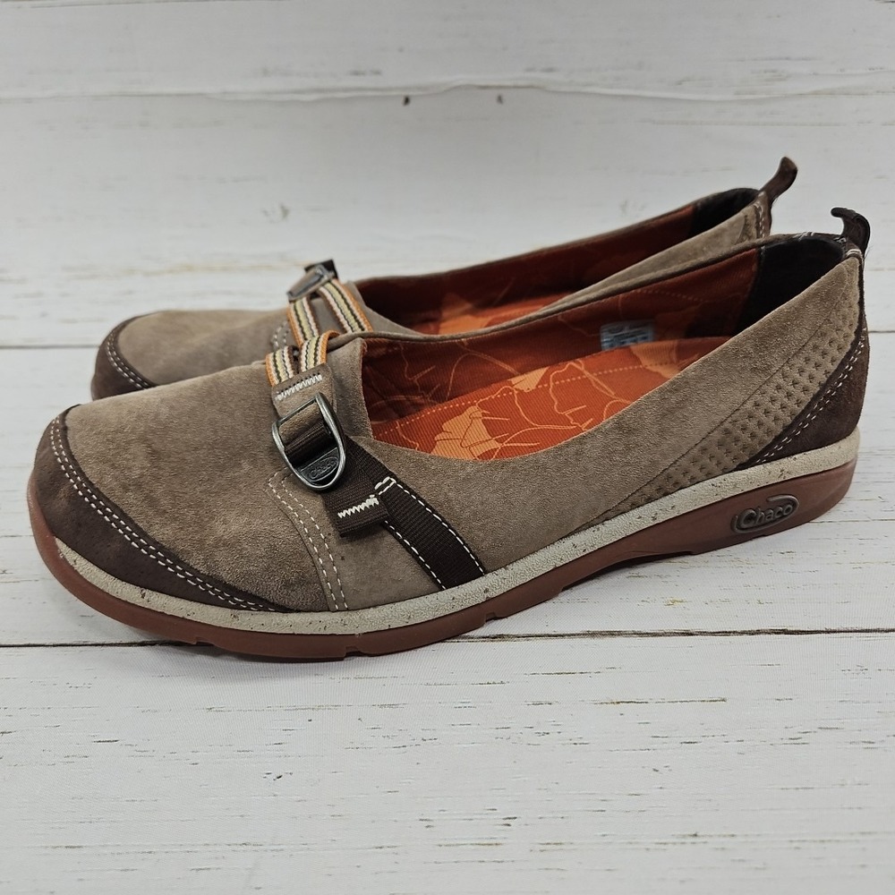 Chaco Clara‎ Suede Womens Flats Size 8.5 Tan Brown Leather Comfort Shoe Slip On